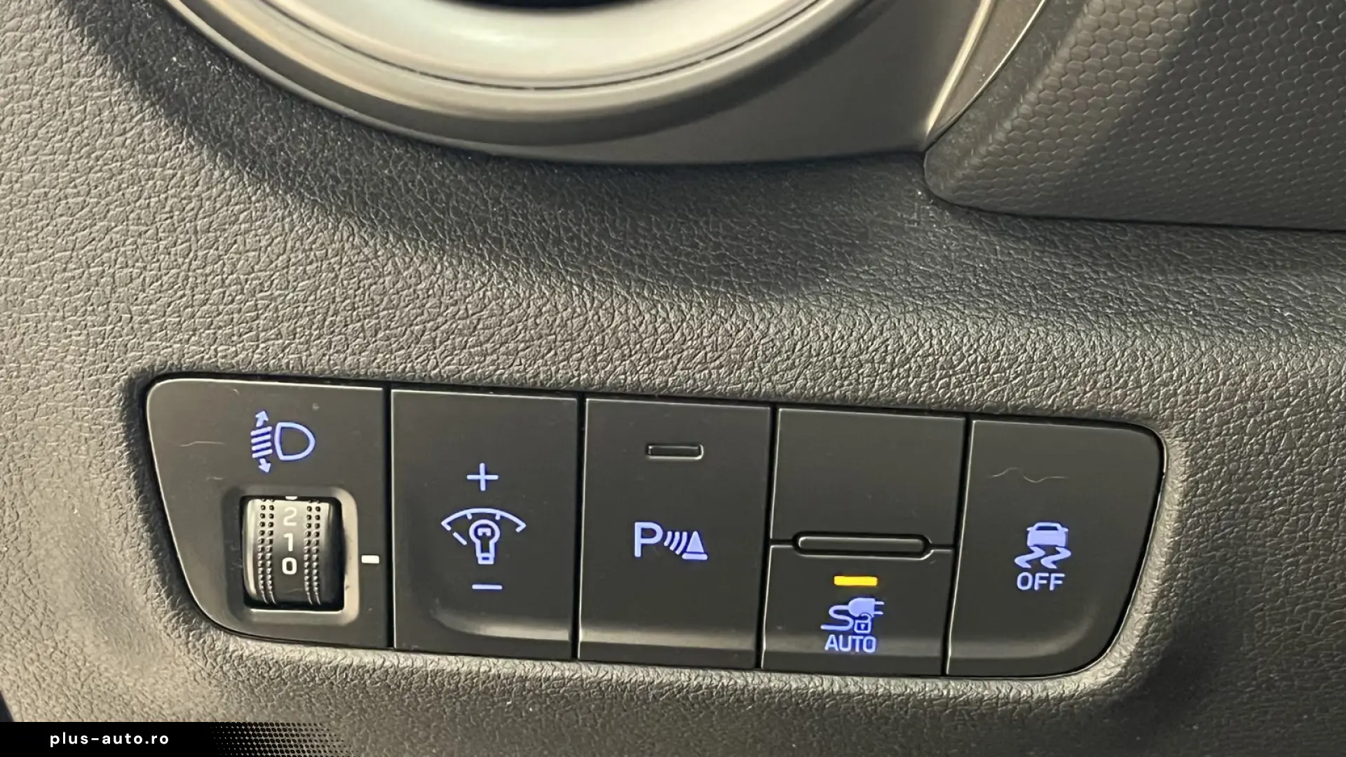 Hyundai Kona Trend Elektro KRELL ACC Navi R-Cam W-Paket