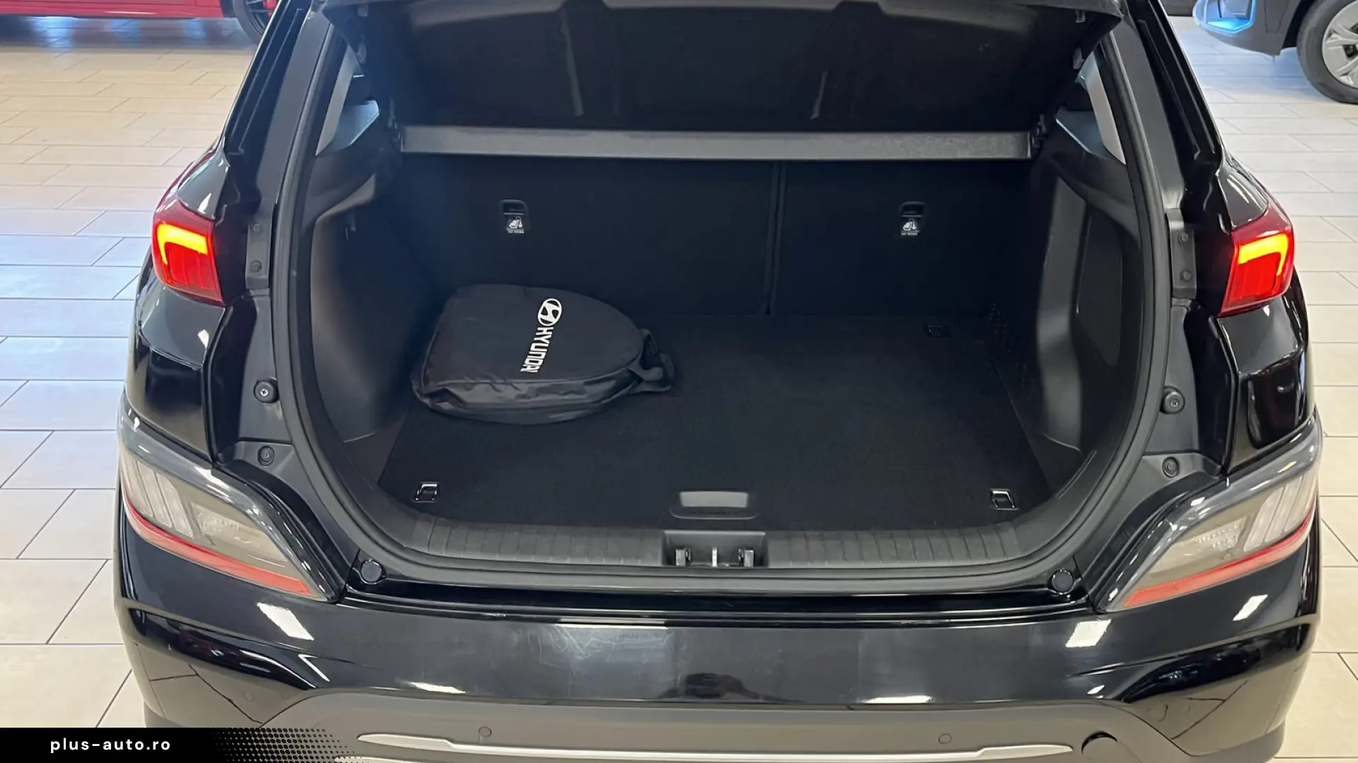 Hyundai Kona Trend Elektro KRELL ACC Navi R-Cam W-Paket