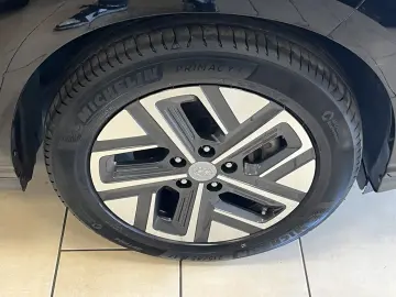 Hyundai Kona Trend Elektro KRELL ACC Navi R-Cam W-Paket