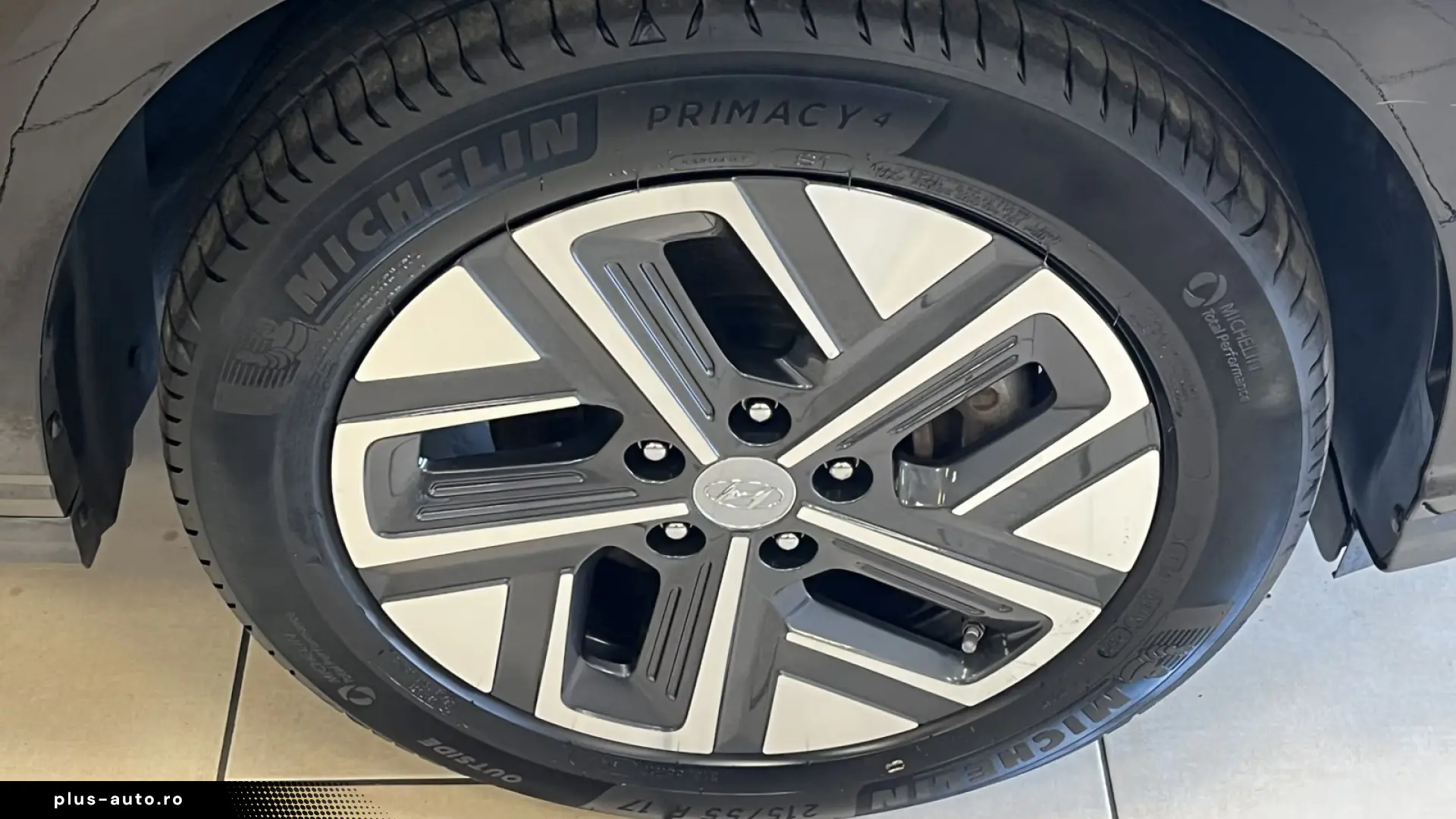 Hyundai Kona Trend Elektro KRELL ACC Navi R-Cam W-Paket