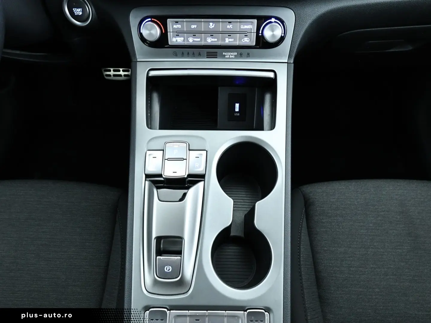 HYUNDAI Kona Select Bluetooth CAM ACC