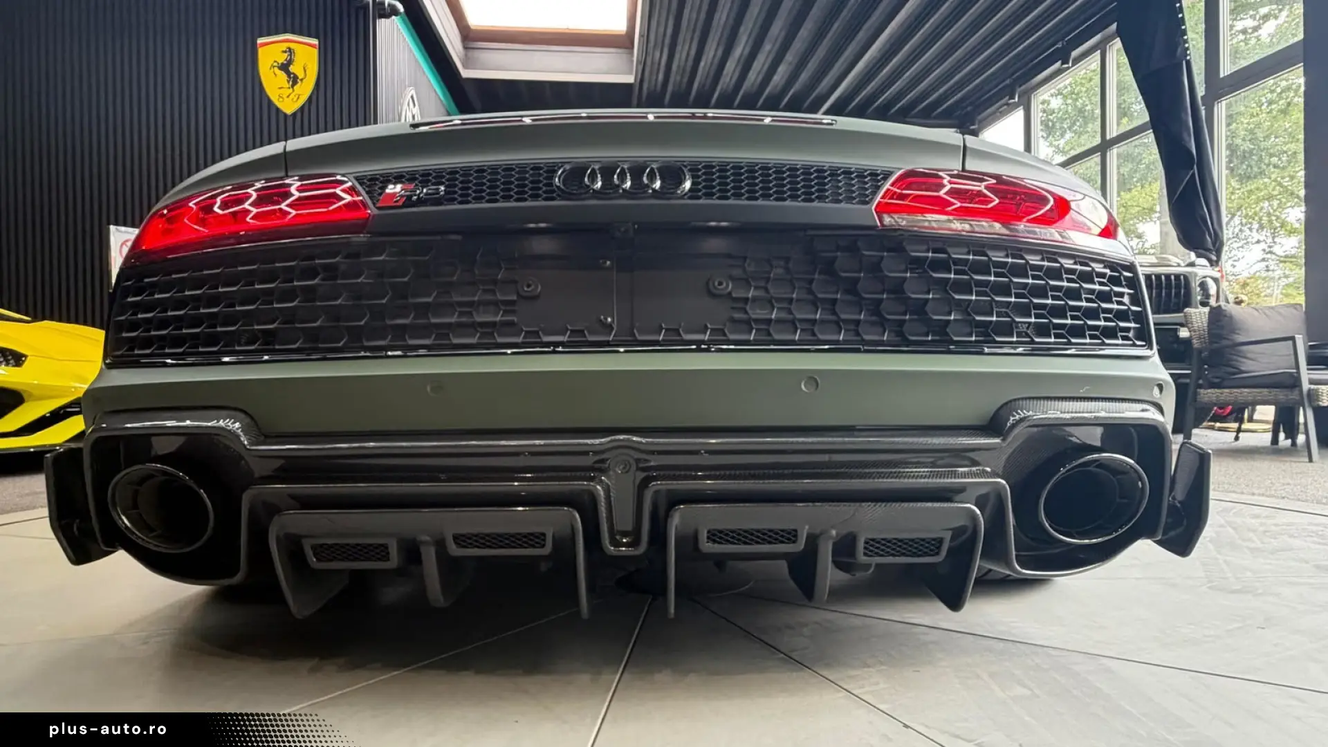 Audi R8 Spyder 5.2 FSI  Capristo Carbon B&O Laser