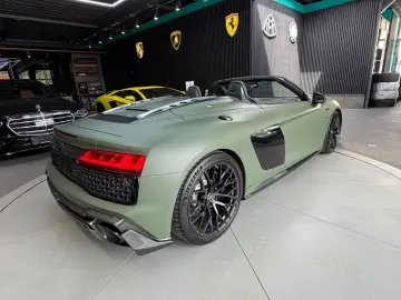 Audi R8 Spyder 5.2 FSI  Capristo Carbon B&O Laser