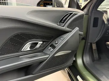 Audi R8 Spyder 5.2 FSI  Capristo Carbon B&O Laser