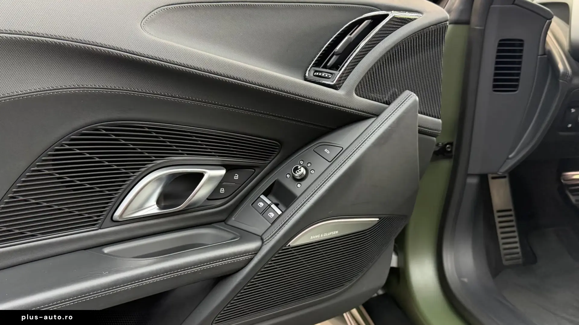Audi R8 Spyder 5.2 FSI  Capristo Carbon B&O Laser
