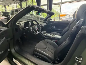 Audi R8 Spyder 5.2 FSI  Capristo Carbon B&O Laser