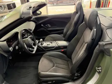 Audi R8 Spyder 5.2 FSI  Capristo Carbon B&O Laser