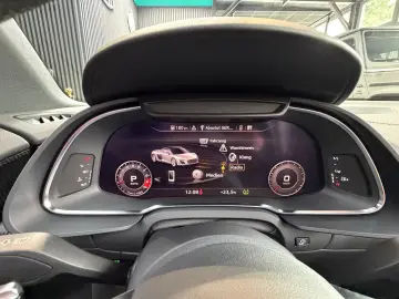 Audi R8 Spyder 5.2 FSI  Capristo Carbon B&O Laser