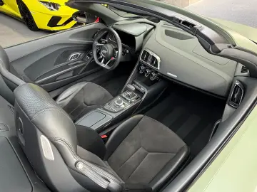 Audi R8 Spyder 5.2 FSI  Capristo Carbon B&O Laser