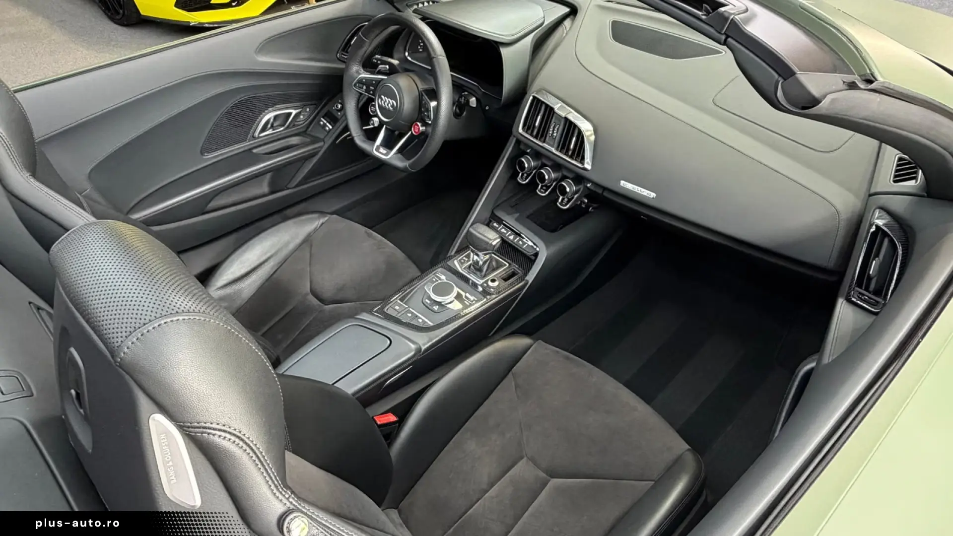 Audi R8 Spyder 5.2 FSI  Capristo Carbon B&O Laser