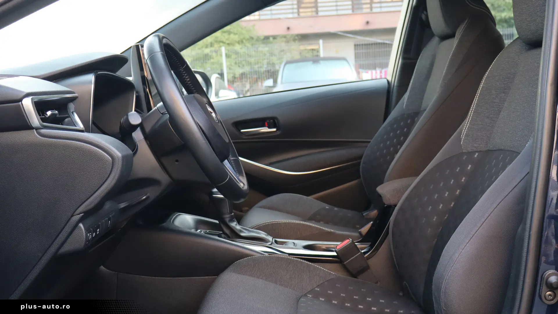 Toyota Corolla 1.8 HSD Dynamic