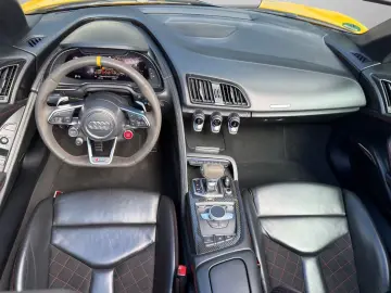 Audi R8 Spyder 5.2 FSI quattro performance Keramik KW