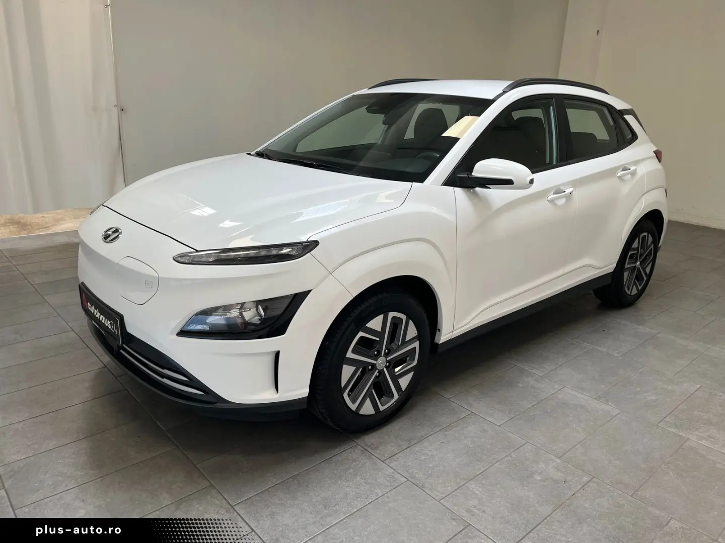 HYUNDAI Kona Select 39 2 kWh ACC CarPlay