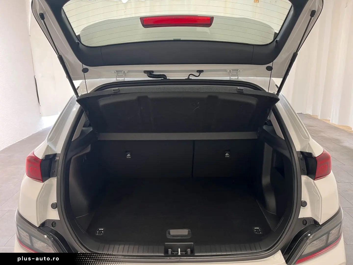HYUNDAI Kona Select 39 2 kWh ACC CarPlay