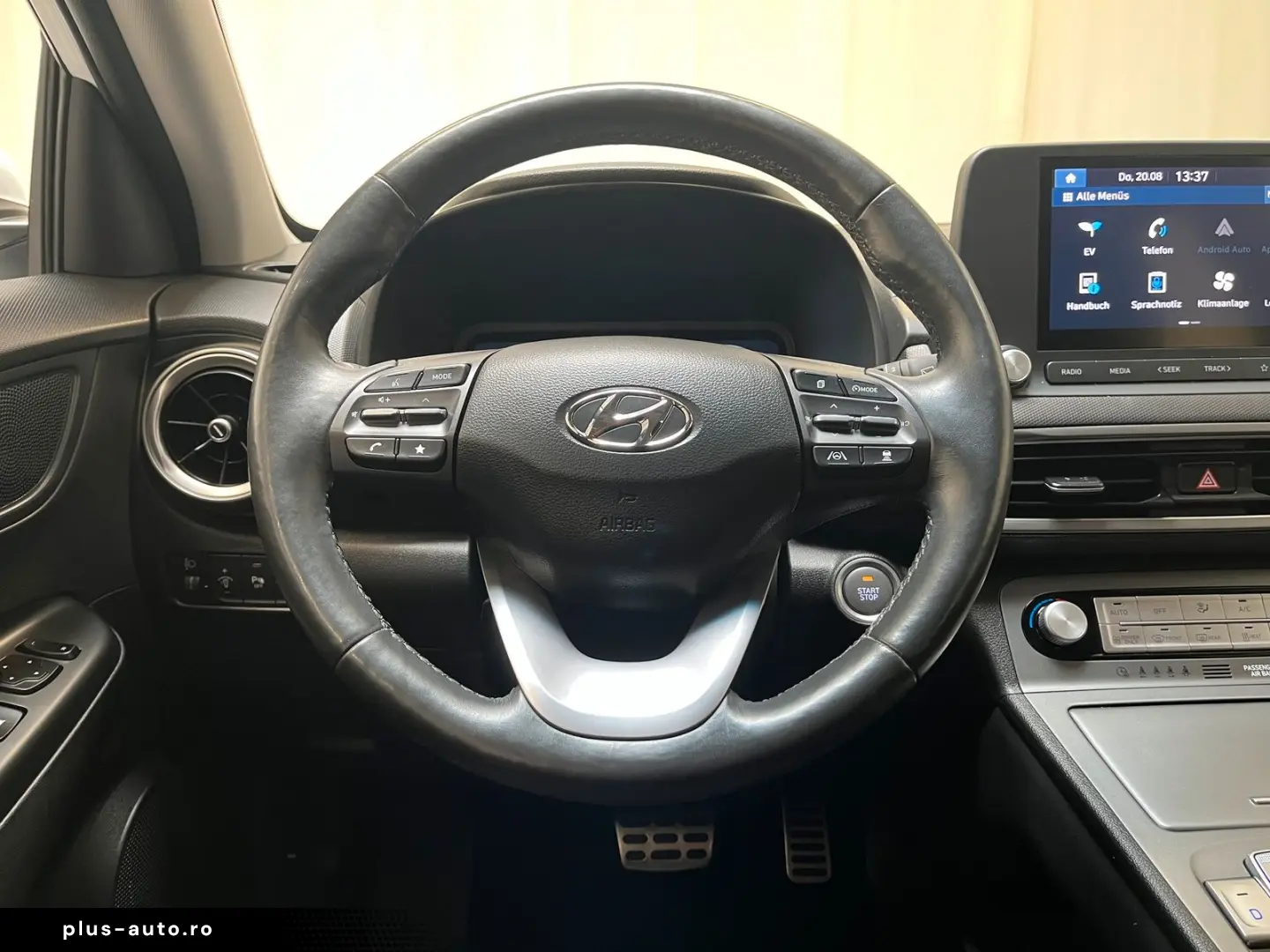 HYUNDAI Kona Select 39 2 kWh ACC CarPlay