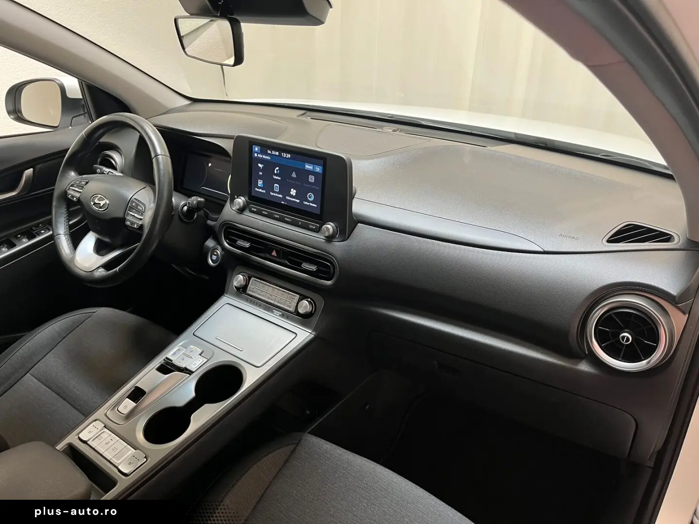 HYUNDAI Kona Select 39 2 kWh ACC CarPlay