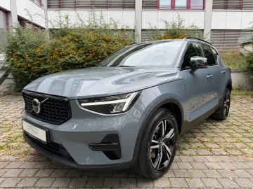 VOLVO XC40 Plus Dark 1.Hd H&K Kamera Pilot Ass. LED