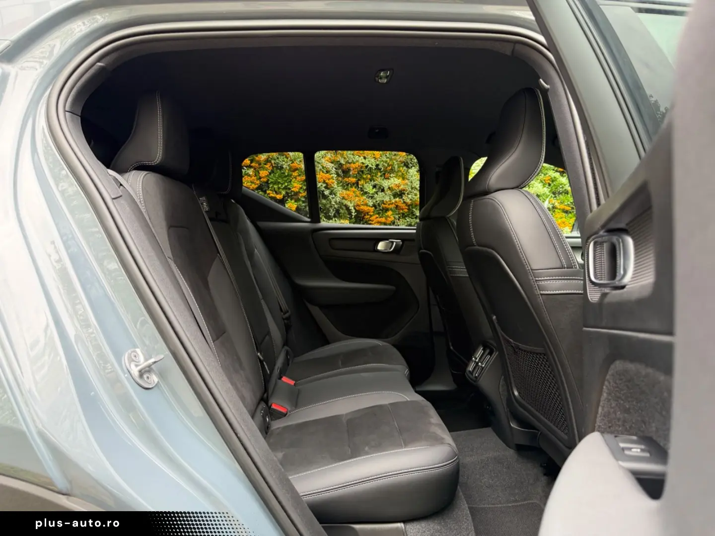 VOLVO XC40 Plus Dark 1.Hd H&K Kamera Pilot Ass. LED