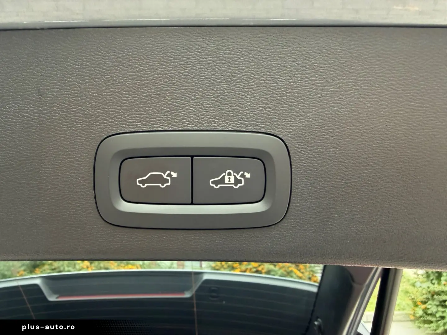VOLVO XC40 Plus Dark 1.Hd H&K Kamera Pilot Ass. LED