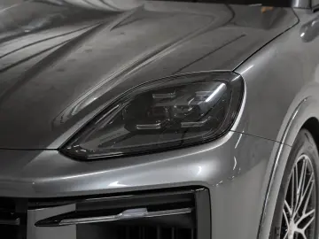 PORSCHE Cayenne E-Hybrid BOSE HeadUp InnoDrive PASM