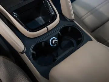PORSCHE Cayenne E-Hybrid BOSE HeadUp InnoDrive PASM