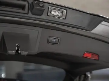 PORSCHE Cayenne E-Hybrid BOSE HeadUp InnoDrive PASM