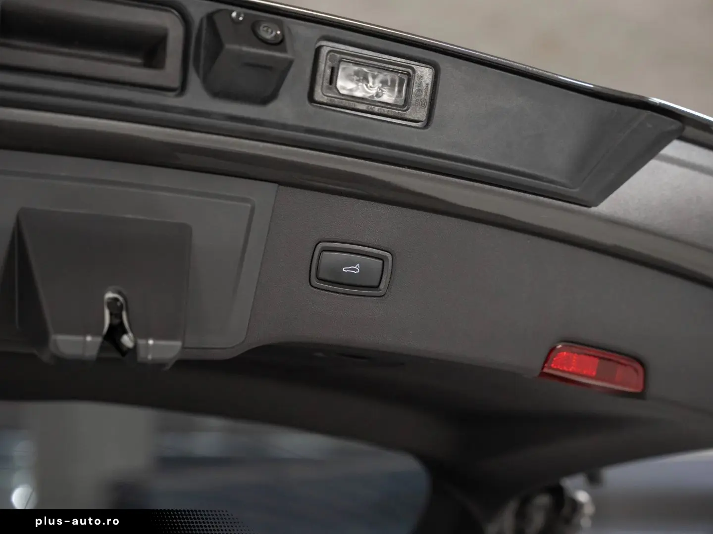 PORSCHE Cayenne E-Hybrid BOSE HeadUp InnoDrive PASM