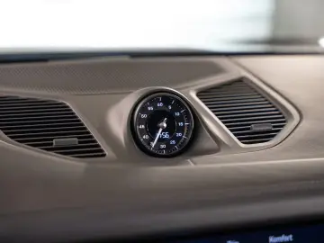 PORSCHE Cayenne E-Hybrid BOSE HeadUp InnoDrive PASM