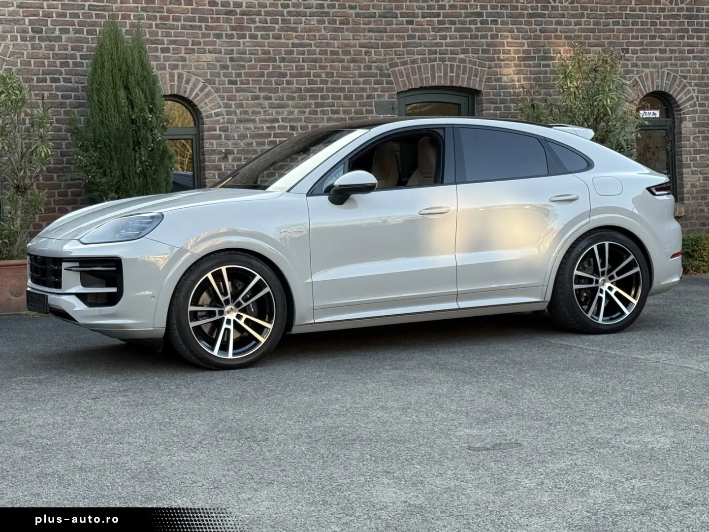 PORSCHE Cayenne E-Hybrid Coupe SPORTDESIGN INNODRIVE 22