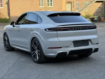 PORSCHE Cayenne E-Hybrid Coupe SPORTDESIGN INNODRIVE 22