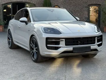 PORSCHE Cayenne E-Hybrid Coupe SPORTDESIGN INNODRIVE 22