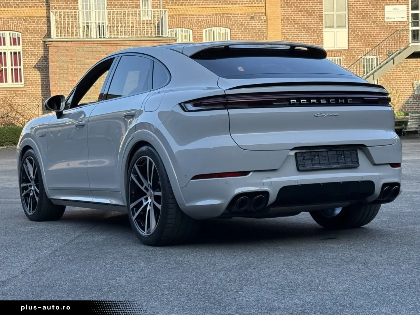 PORSCHE Cayenne E-Hybrid Coupe SPORTDESIGN INNODRIVE 22