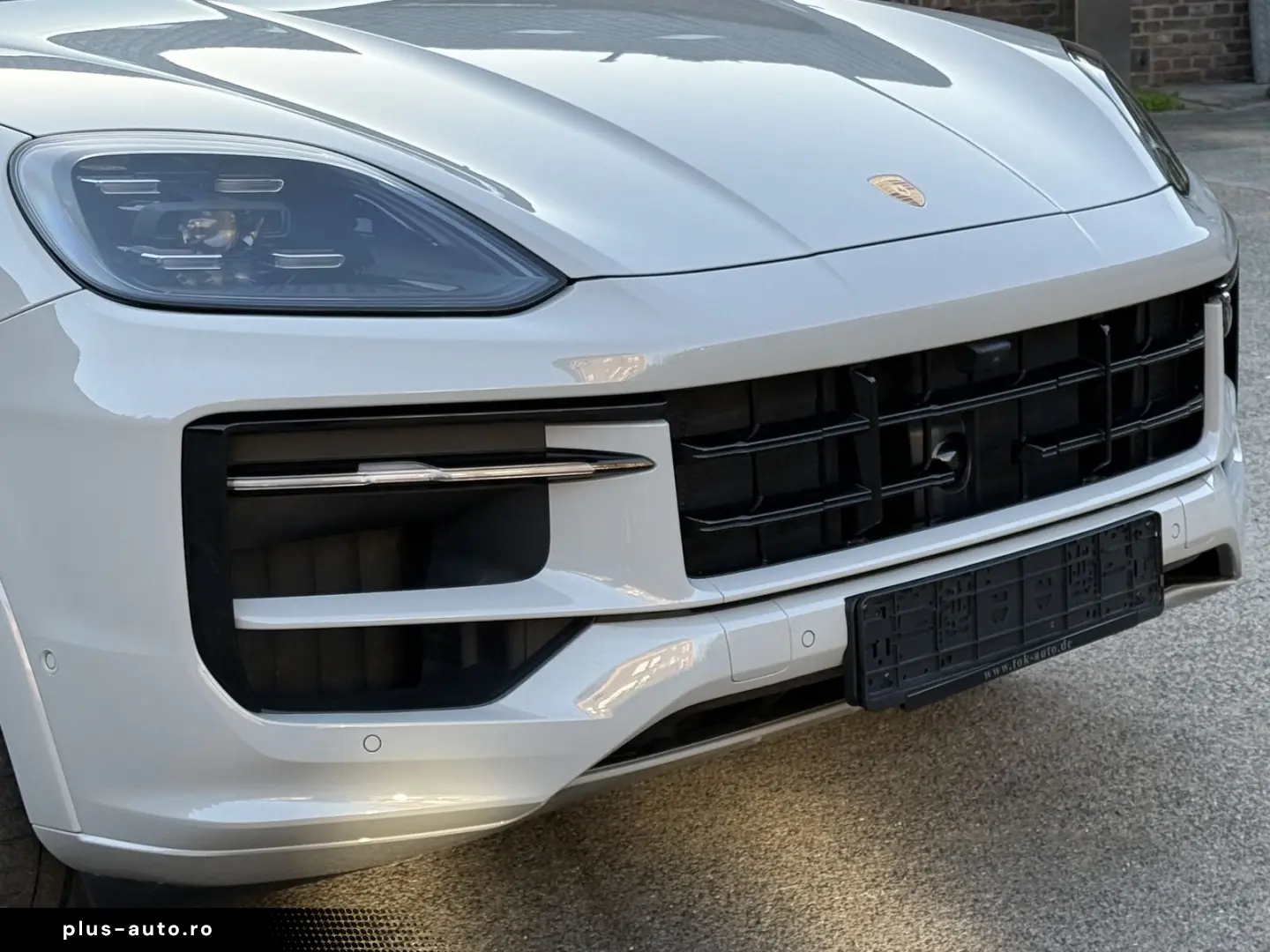 PORSCHE Cayenne E-Hybrid Coupe SPORTDESIGN INNODRIVE 22