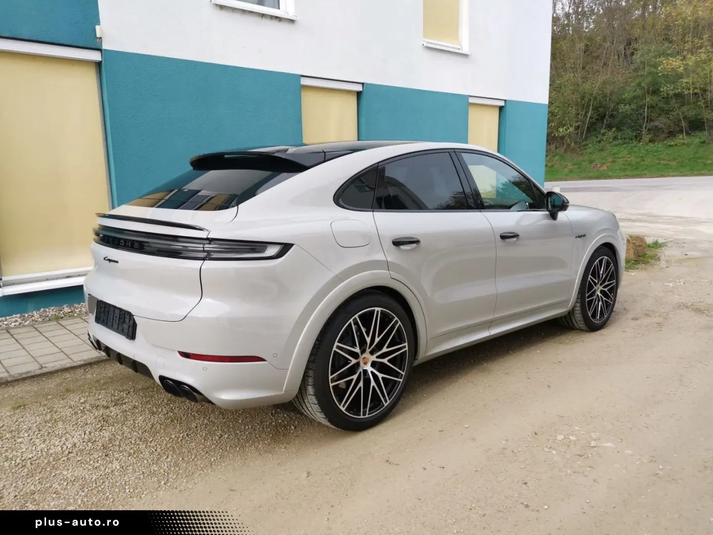 PORSCHE Cayenne E-Hybrid Coupe SportDesign KREIDE BEIGE