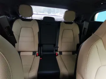 PORSCHE Cayenne E-Hybrid Coupe SportDesign KREIDE BEIGE
