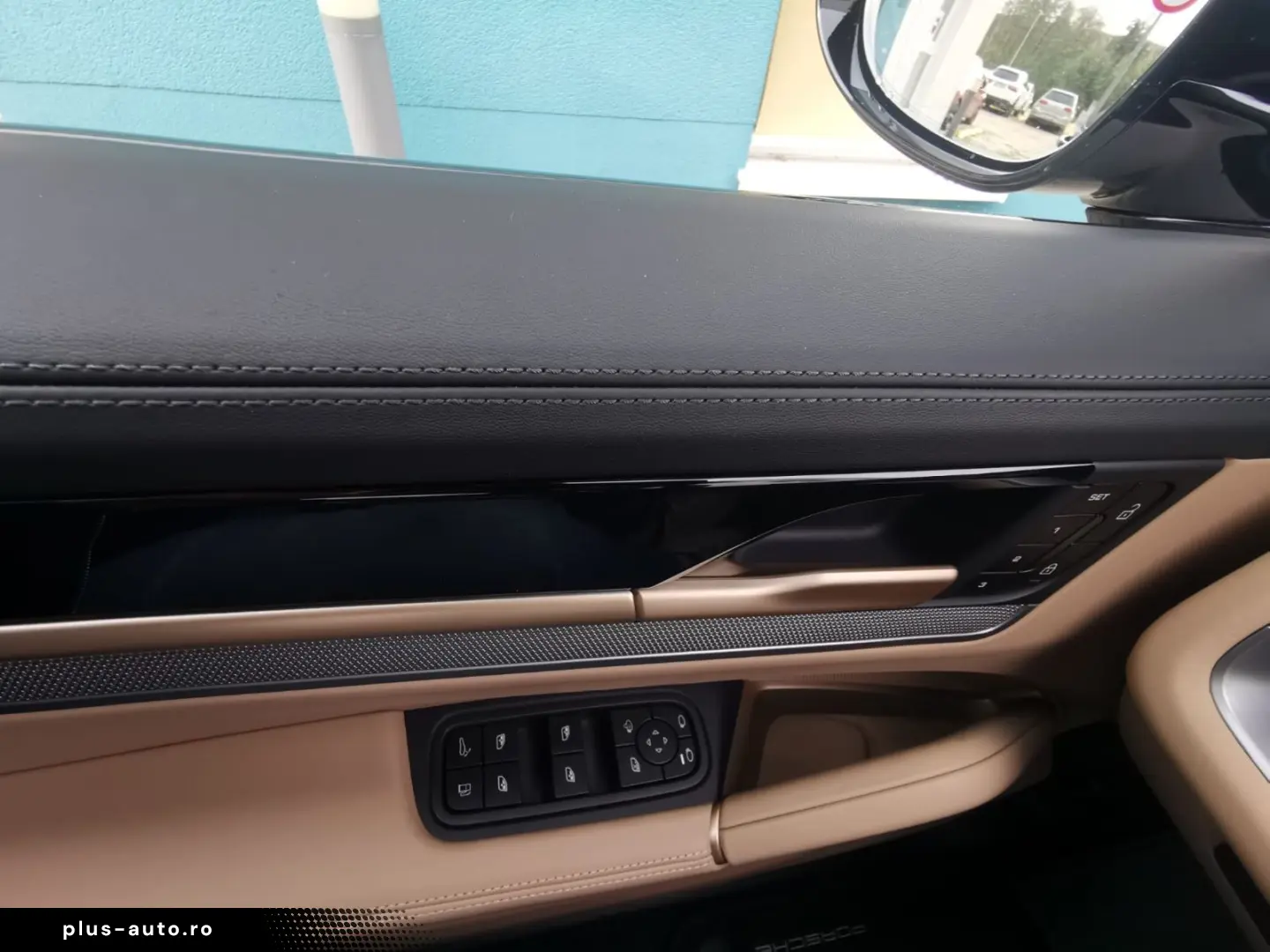 PORSCHE Cayenne E-Hybrid Coupe SportDesign KREIDE BEIGE