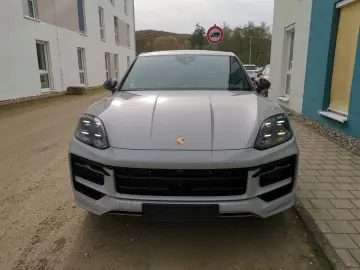 PORSCHE Cayenne E-Hybrid Coupe SportDesign KREIDE BEIGE
