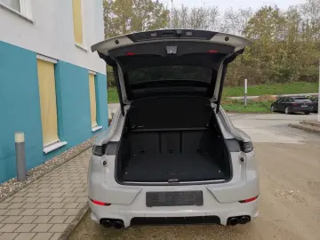 PORSCHE Cayenne E-Hybrid Coupe SportDesign KREIDE BEIGE