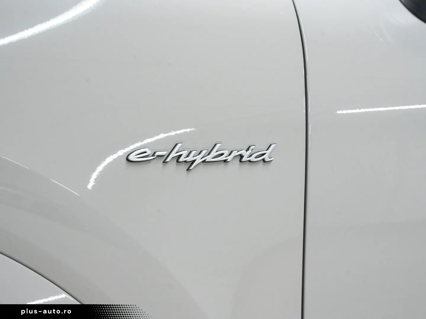 PORSCHE Cayenne E-Hybrid