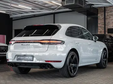 Porsche Macan GTS SPORT-DESIGN AHK ACC PANO 21-ZOLL