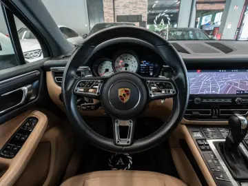 Porsche Macan GTS SPORT-DESIGN AHK ACC PANO 21-ZOLL
