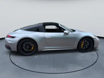 PORSCHE .2 911 Targa 4 GTS T-Hybrid BURMESTER PCCB LIFT