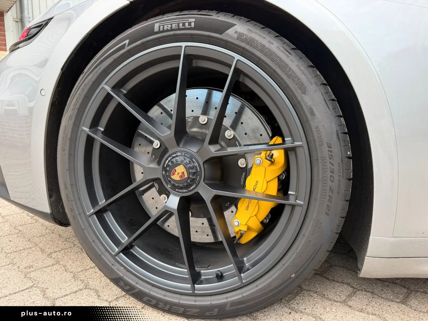 PORSCHE .2 911 Targa 4 GTS T-Hybrid BURMESTER PCCB LIFT