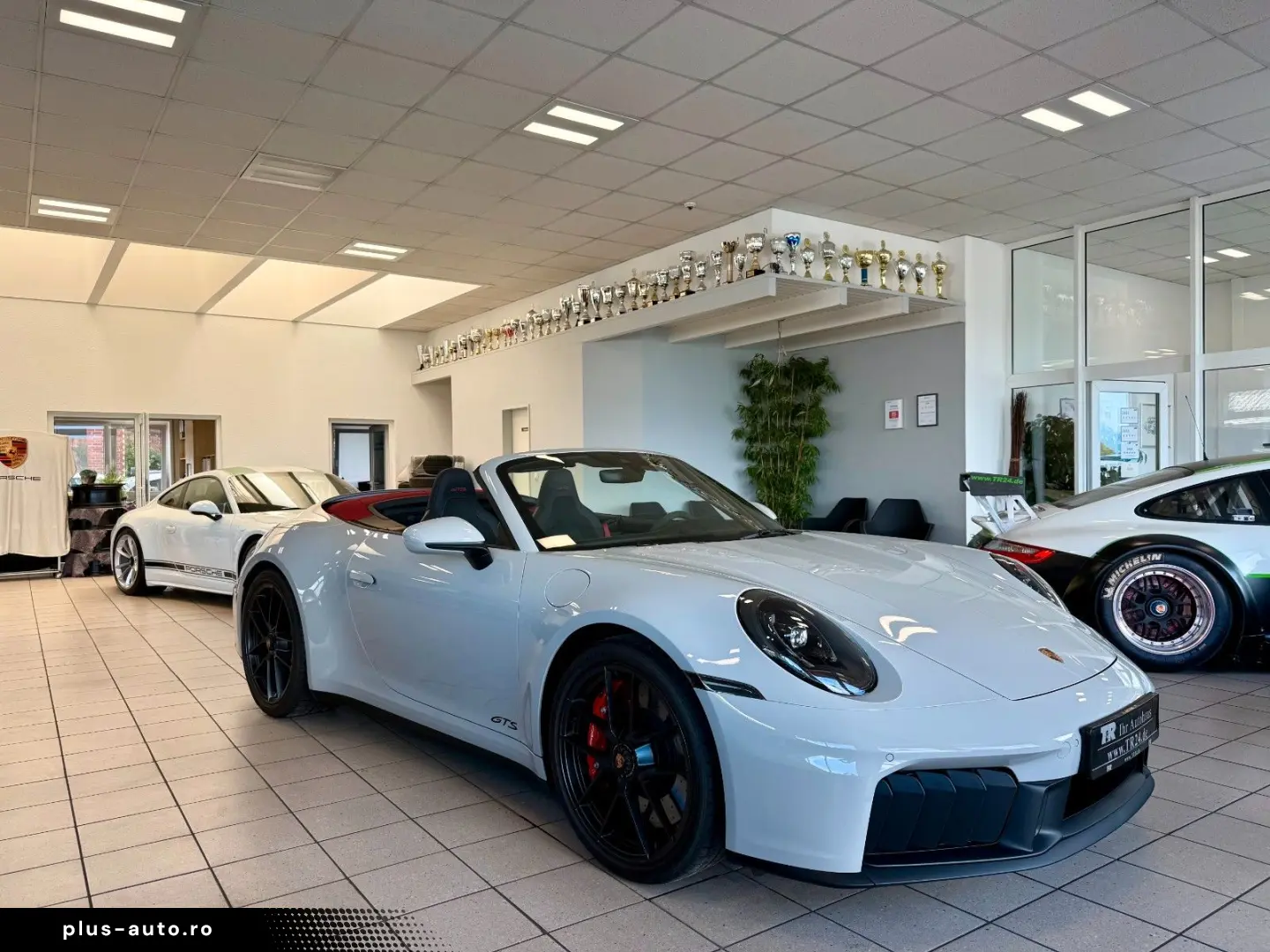 PORSCHE 911 992 Carrera 4 GTS Cabrio