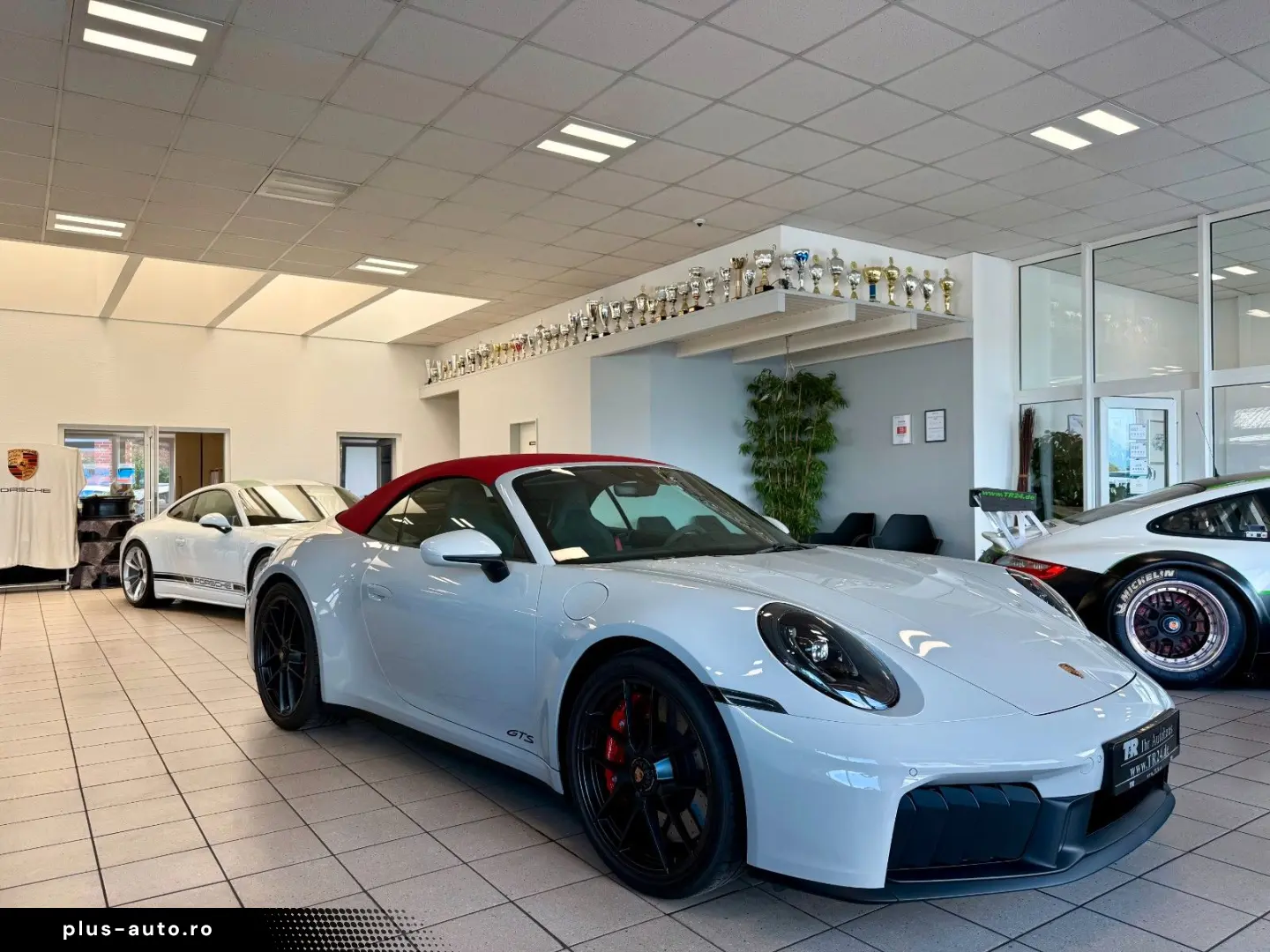 PORSCHE 911 992 Carrera 4 GTS Cabrio