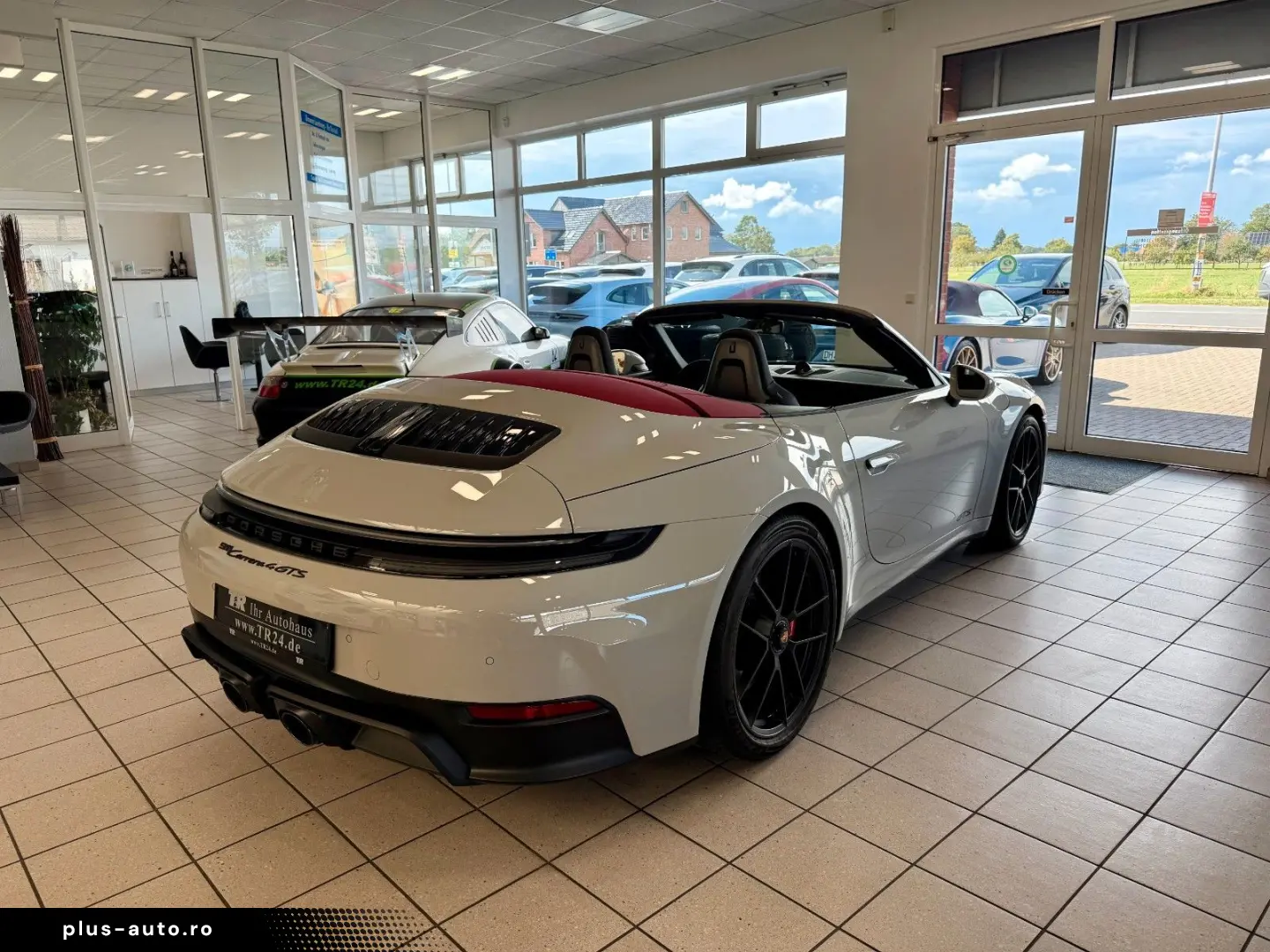 PORSCHE 911 992 Carrera 4 GTS Cabrio
