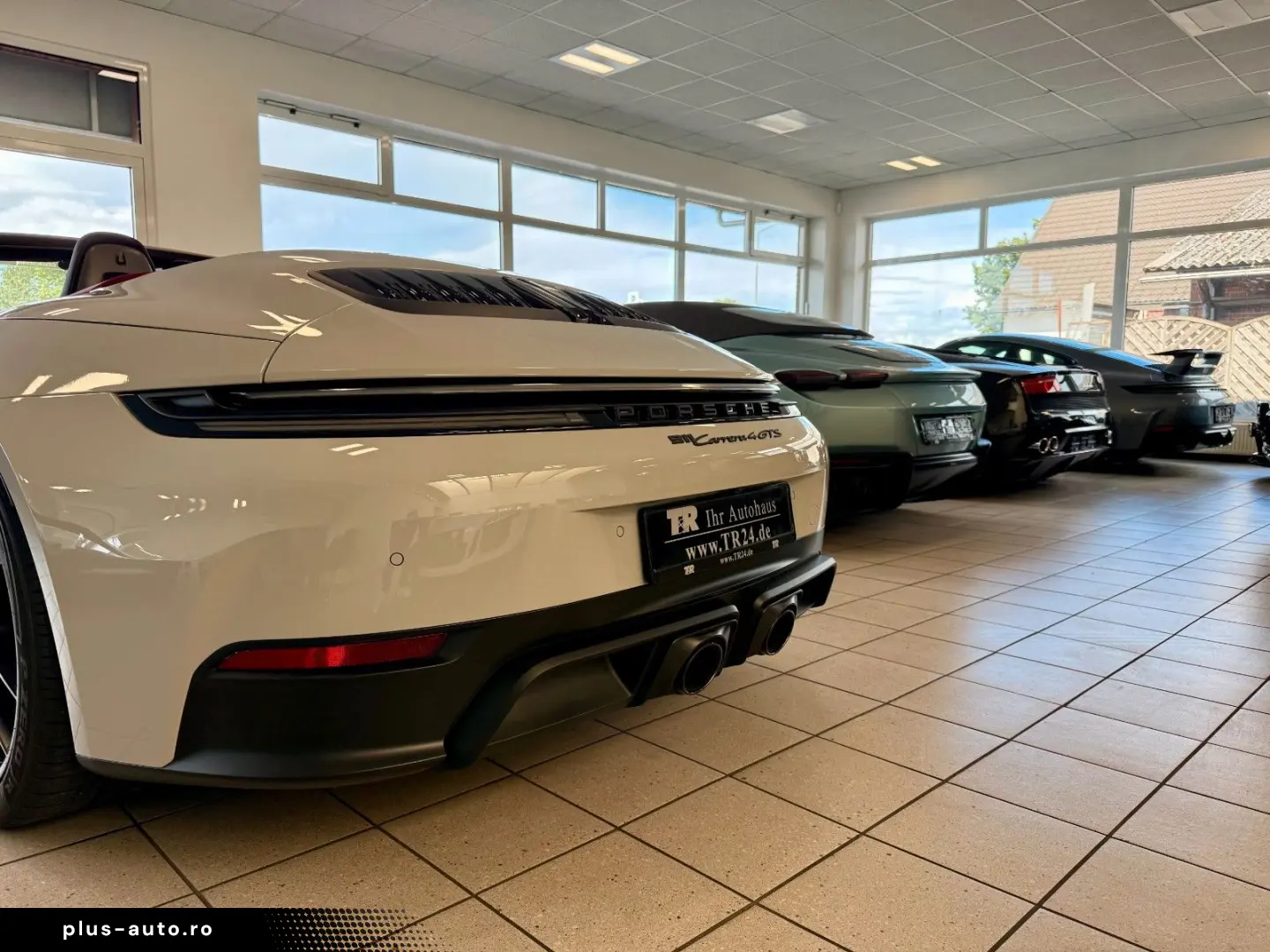 PORSCHE 911 992 Carrera 4 GTS Cabrio