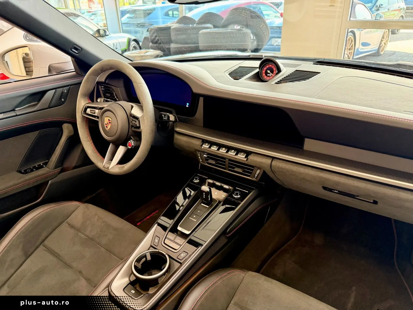 PORSCHE 911 992 Carrera 4 GTS Cabrio