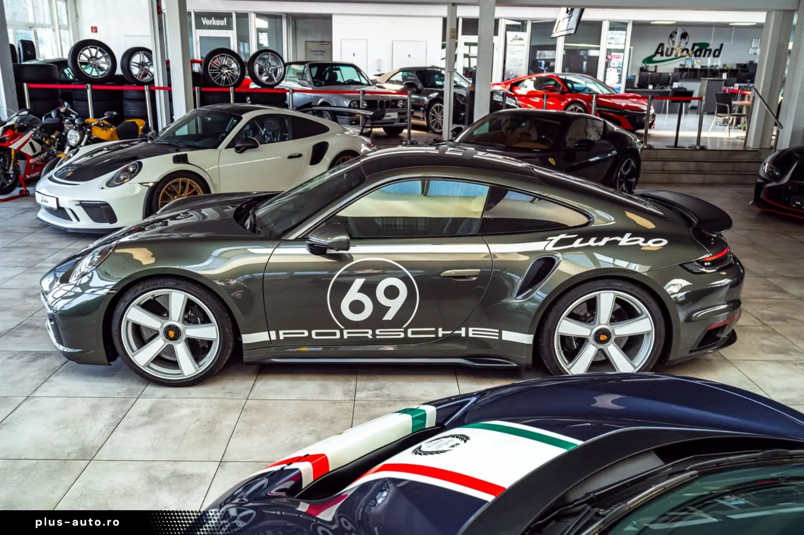 PORSCHE 911 Turbo 50 Jahre Carbondach Heritage Burm 360