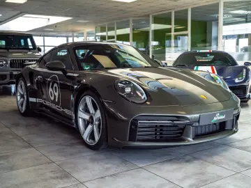 PORSCHE 911 Turbo 50 Jahre Carbondach Heritage Burm 360